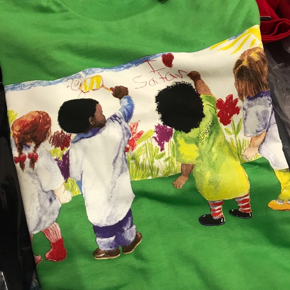 🔥NWT Supreme kids tee🔥 - Picture 2 of 2